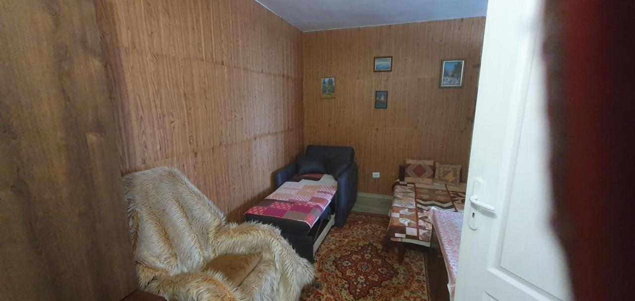 Стая За Гости "Ирина" Balcic Exterior foto